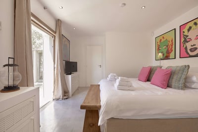 Luxury Villa Photo #27