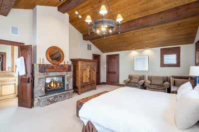 Luxury Villa Photo #30