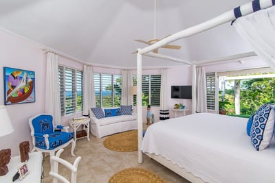 Luxury Villa Photo #15