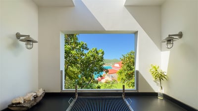 Luxury Villa Photo #33