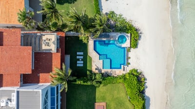 Luxury Villa Photo #4