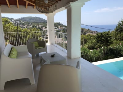 Luxury Villa Photo #9