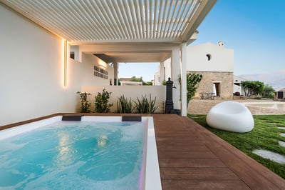 Luxury Villa Photo #6