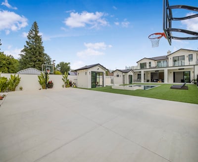 Luxury Villa Photo #13