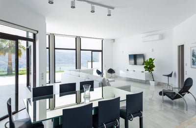 Luxury Villa Photo #11