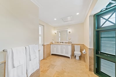 Luxury Villa Photo #33