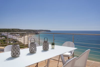 Luxury Villa Photo #9