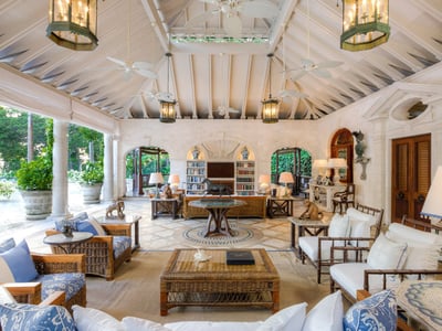 Luxury Villa Photo #7