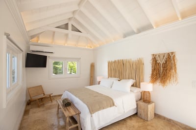 Luxury Villa Photo #42