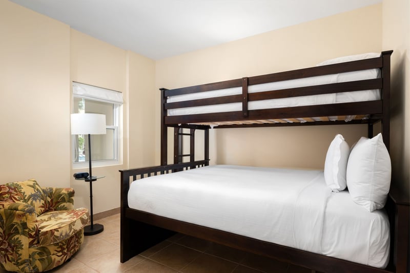 2 BDM Lanai Bungalow at Windsong Resort