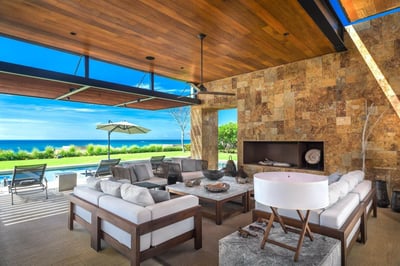 Luxury Villa Photo #6
