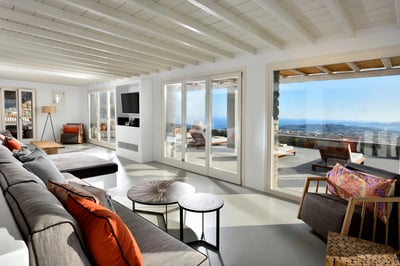 Luxury Villa Photo #12