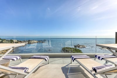 Luxury Villa Photo #4