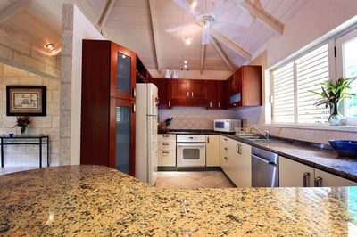 Luxury Villa Photo #6