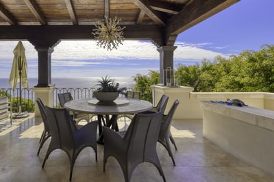 Luxury Villa Photo #33