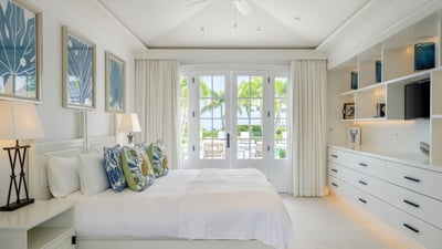 Luxury Villa Photo #49