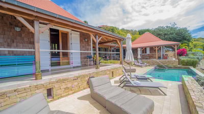 Luxury Villa Photo #3
