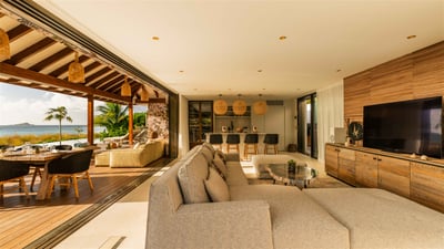 Luxury Villa Photo #31