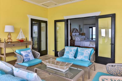 Luxury Villa Photo #6
