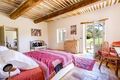Luxury Villa Photo #34