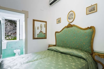 Luxury Villa Photo #50