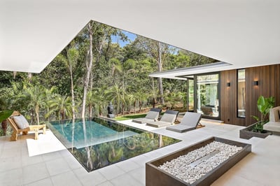 Luxury Villa Photo #5