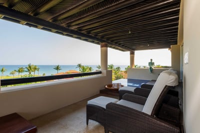 Luxury Villa Photo #23