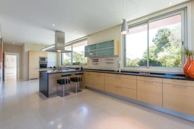 Luxury Villa Photo #12