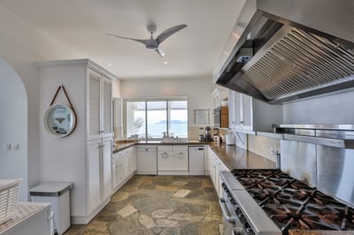 Luxury Villa Photo #17