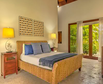 Luxury Villa Photo #39