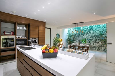 Luxury Villa Photo #14