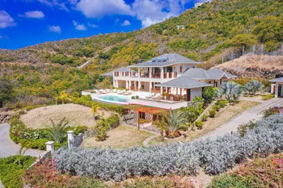 Luxury Villa Photo #2
