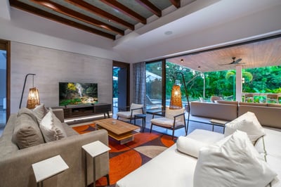 Luxury Villa Photo #10