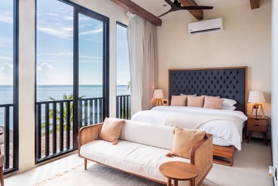 Luxury Villa Photo #28