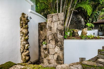 Luxury Villa Photo #37