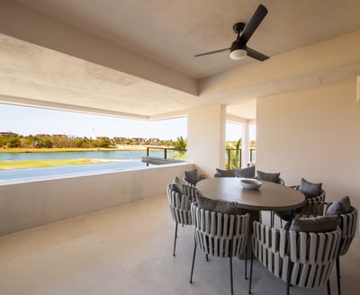 Luxury Villa Photo #3