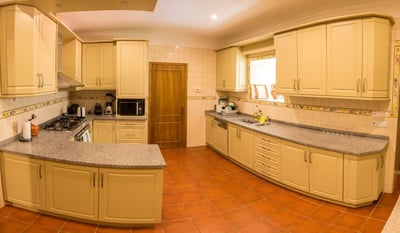 Luxury Villa Photo #6