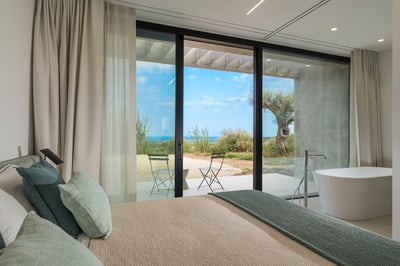 Luxury Villa Photo #54