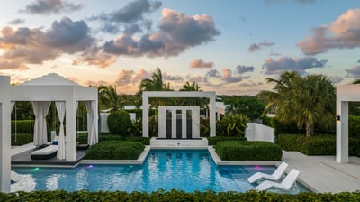 Luxury Villa Photo #28