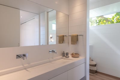 Luxury Villa Photo #17