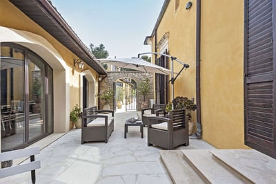 Luxury Villa Photo #12
