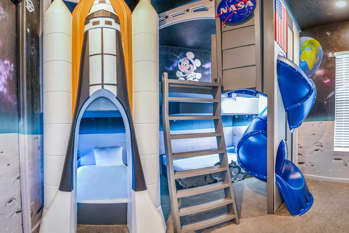 Endeavour at Villatel Village Solterra