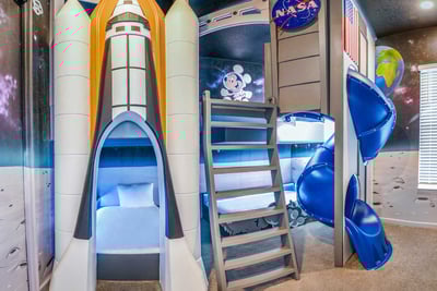 Luxury Villa Photo #28