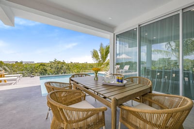 Luxury Villa Photo #7