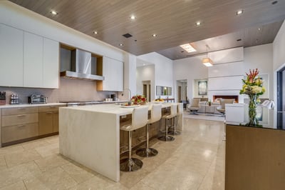 Luxury Villa Photo #30