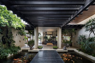 Luxury Villa Photo #13