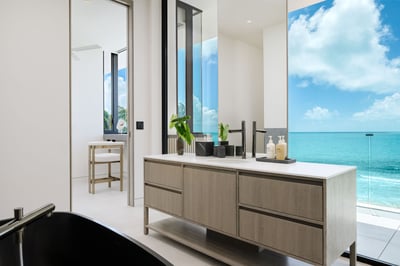 Luxury Villa Photo #24