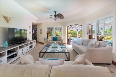 Luxury Villa Photo #14