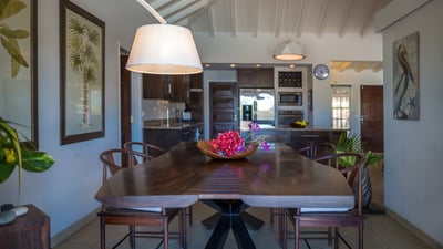 Kitchen & Dining Area