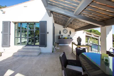 Luxury Villa Photo #9